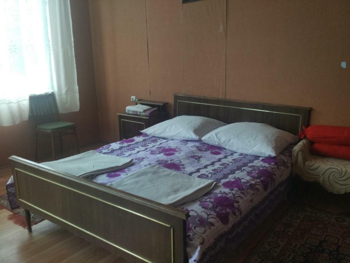 Guest House Knarik Jvari Extérieur photo
